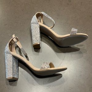 NEW Taylor Faux Suede and Rhinestone Ankle Strap Heels Sz: 9